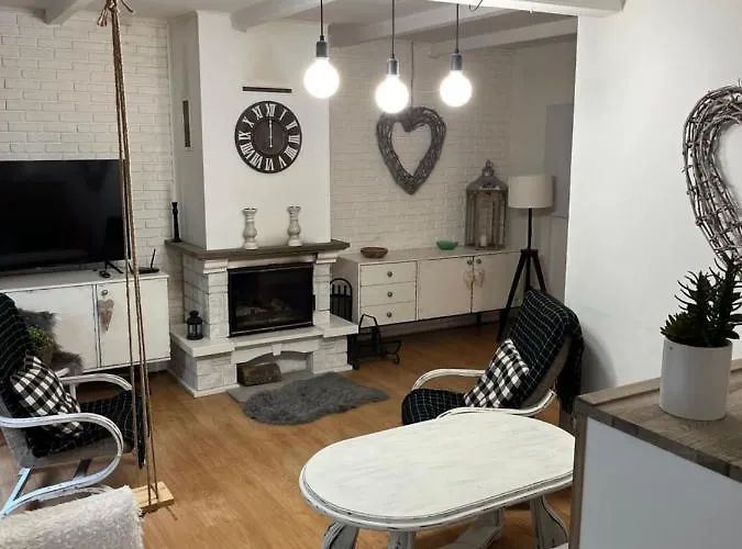 Halo Prázdninový dům